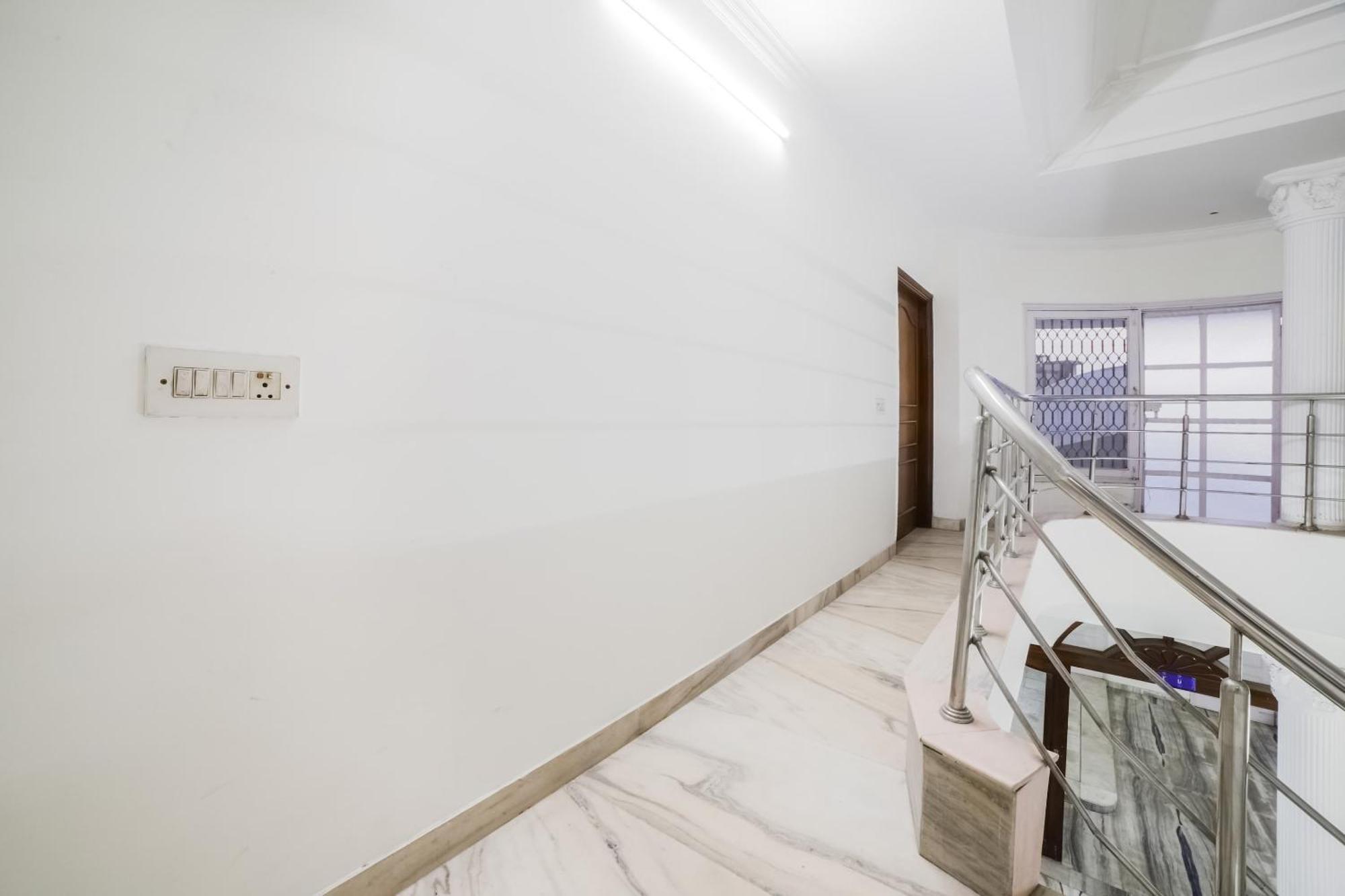 Hotel O Green Villa New Delhi Exterior photo